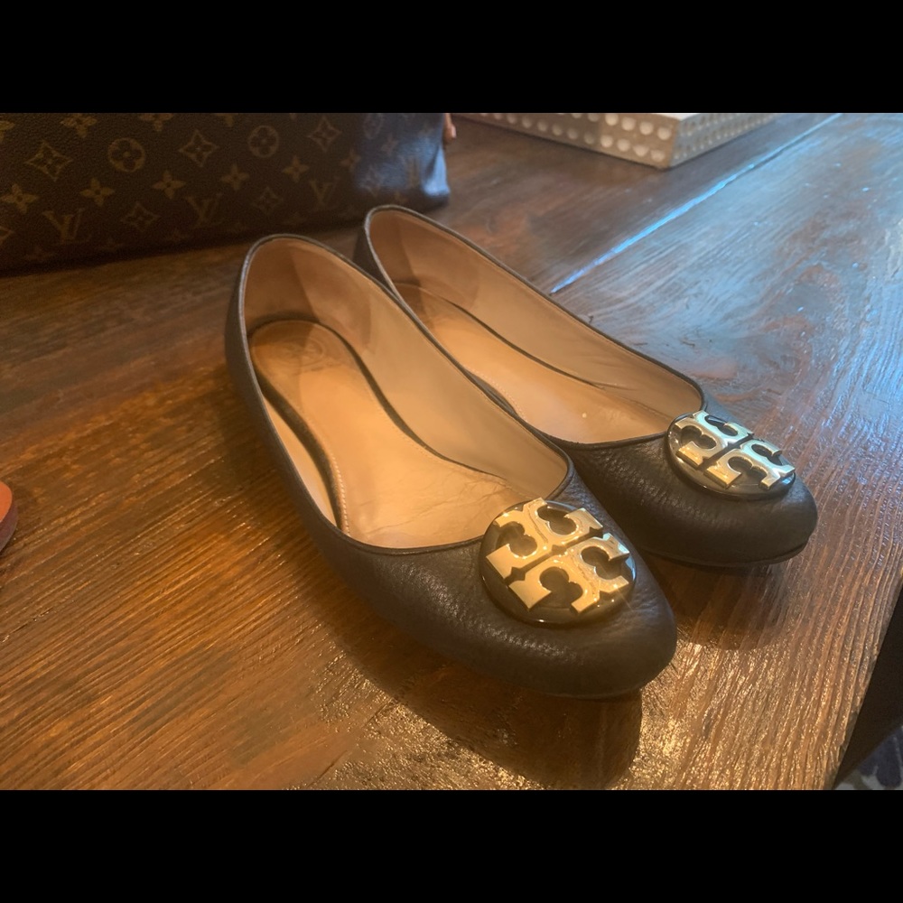 Black Tory Burch size 9 flats. Normal wear.